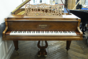 Piano français construit en 1905